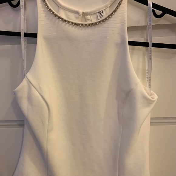 Ever New  sleeveless top - Picture 2 of 4